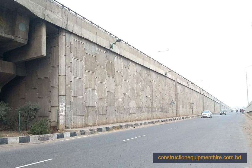 Retaining Wall — Urban Flyover