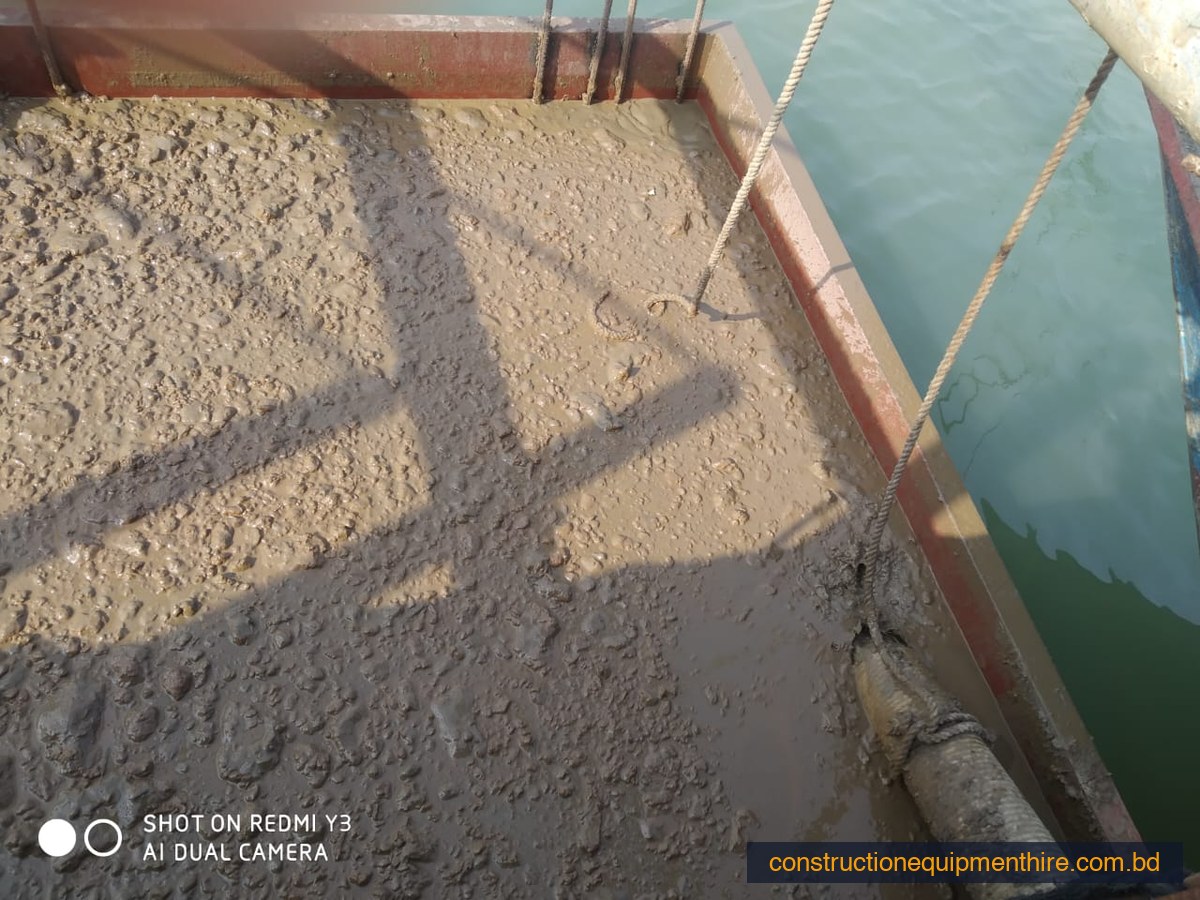 Sand discharge onto barge